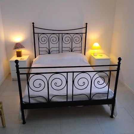 Poppey Villa Peret Bagian luar foto