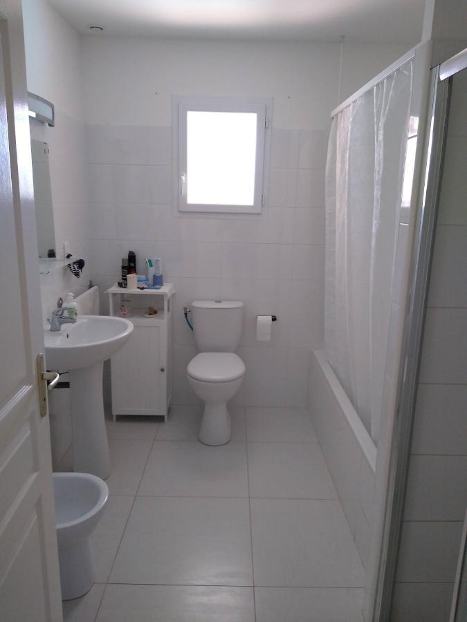 Poppey Villa Peret Bagian luar foto